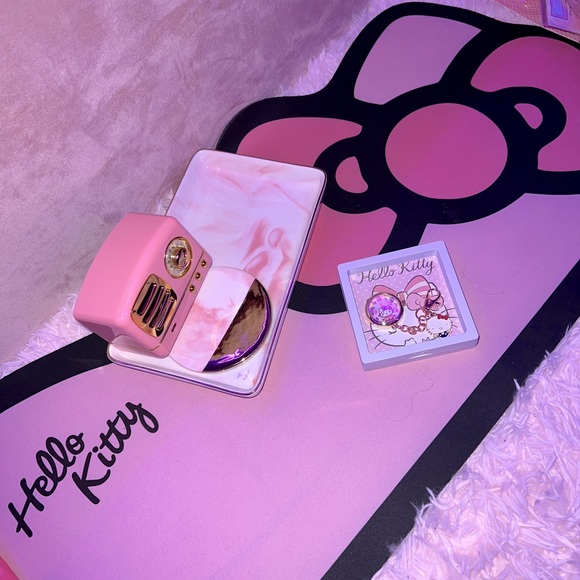 Hello Kitty Clock Keychain (Sanrio) - Picture 7 of 7